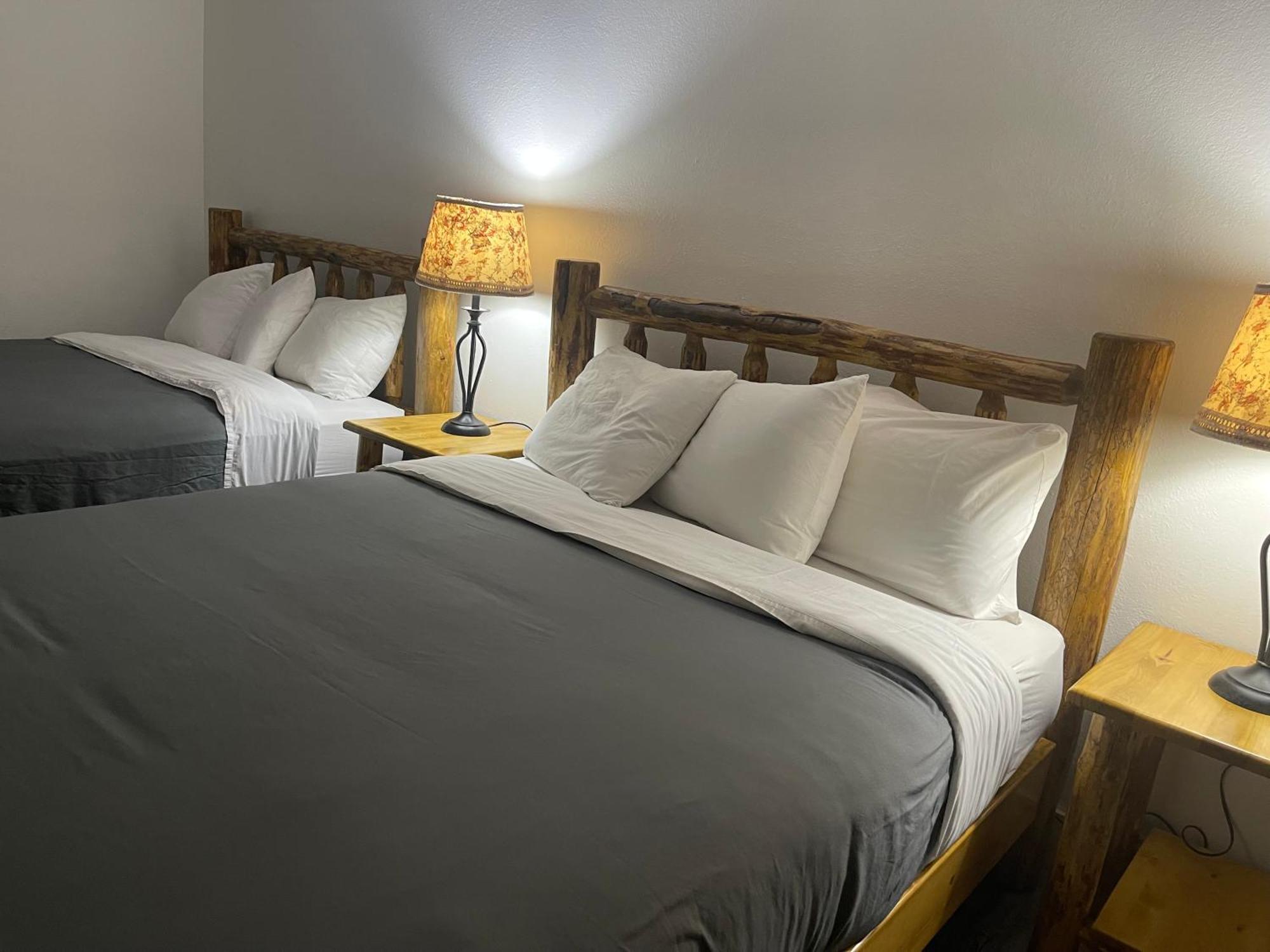 בונרס פרי Kootenai Valley Motel מראה חיצוני תמונה